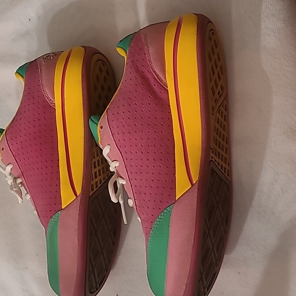 GUC Vintage Farrell Williams pink and green Icecream sneakers size 6 - Picture 3 of 5
